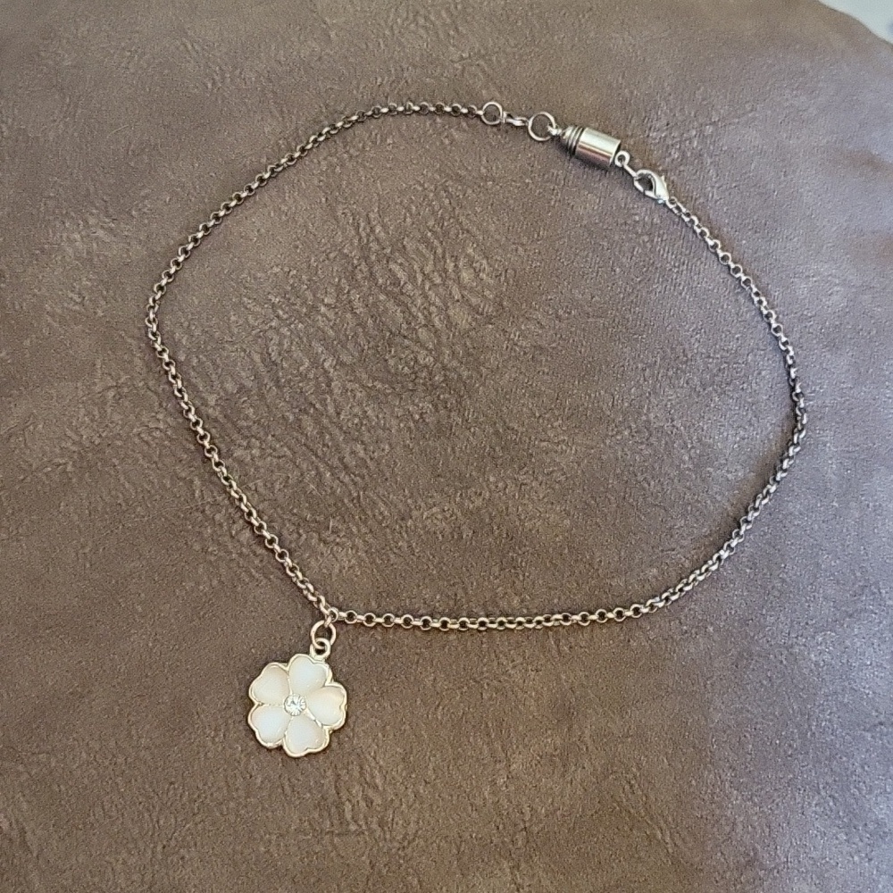 Vintage Fairycore Moonglow Flower Pendant Chain Coquette Necklace - Picture 2 of 7